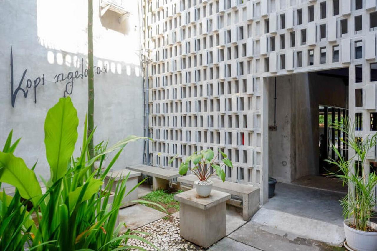 RedDoorz Plus near Kawasan Sam Poo Kong Semarang Zewnętrze zdjęcie