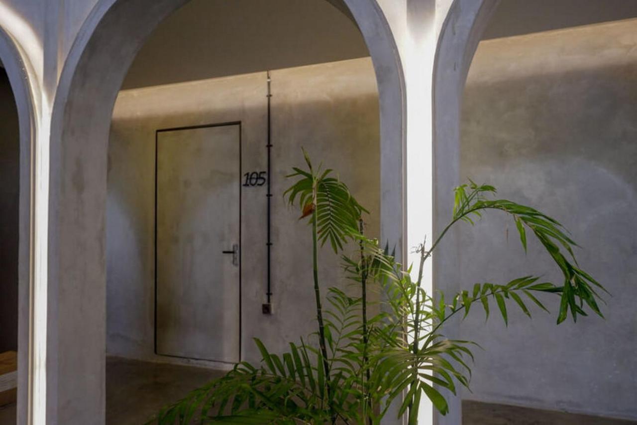 RedDoorz Plus near Kawasan Sam Poo Kong Semarang Zewnętrze zdjęcie
