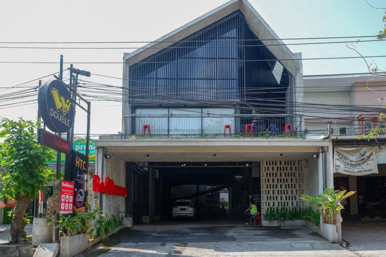 RedDoorz Plus near Kawasan Sam Poo Kong Semarang Zewnętrze zdjęcie